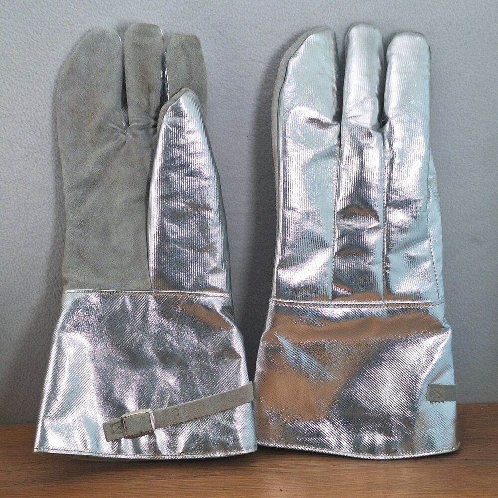 Firemans Aluminized Proximity Safety Gloves Medium 100% Aramid Heat Resistant
